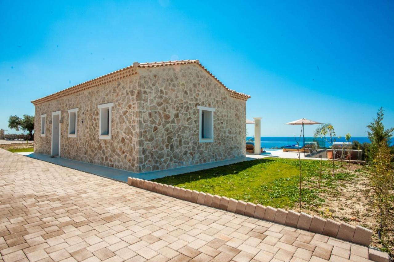 Natural Stone Villas Kefalonia ตราเปซากิ ภายนอก รูปภาพ