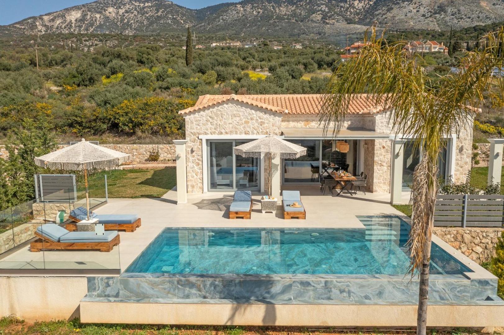 Natural Stone Villas Kefalonia ตราเปซากิ ภายนอก รูปภาพ
