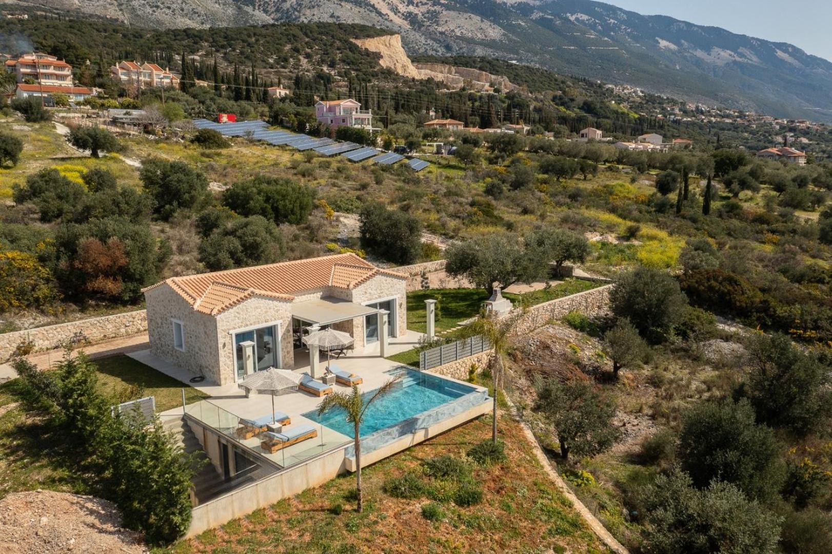 Natural Stone Villas Kefalonia ตราเปซากิ ภายนอก รูปภาพ